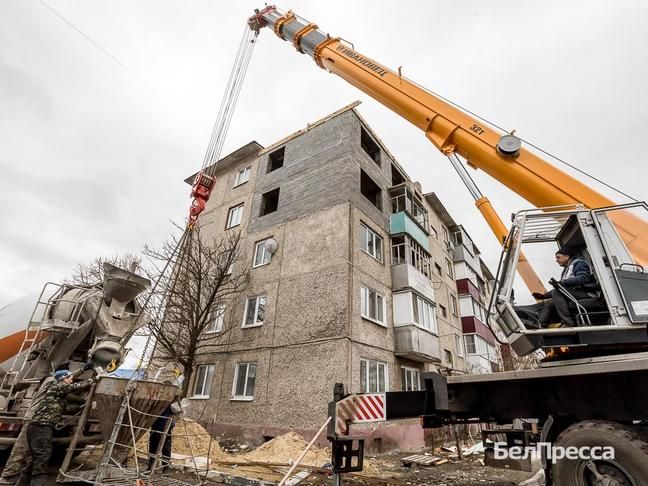 В Шебекино продолжают восстанавливать дома после обстрелов