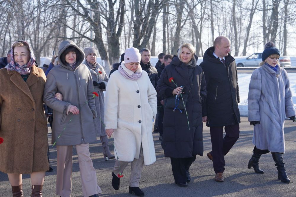 Поздравляем всех сотрудников учреждений культуры Борисовского района!