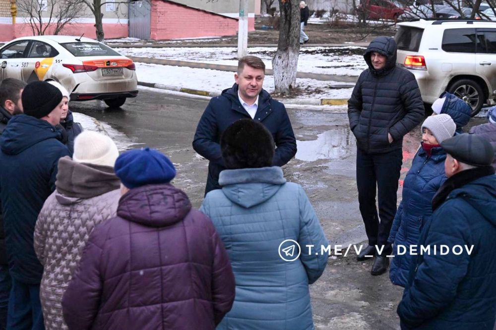 Валентин Демидов: На встрече с жителями дома по улице Советская,1А обсудили, как будет реализовываться их проект инициативного бюджетирования