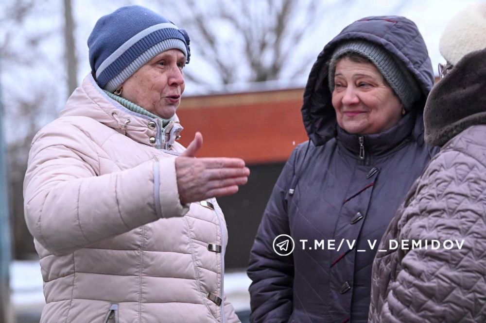 Валентин Демидов: На встрече с жителями дома по улице Советская,1А обсудили, как будет реализовываться их проект инициативного бюджетирования