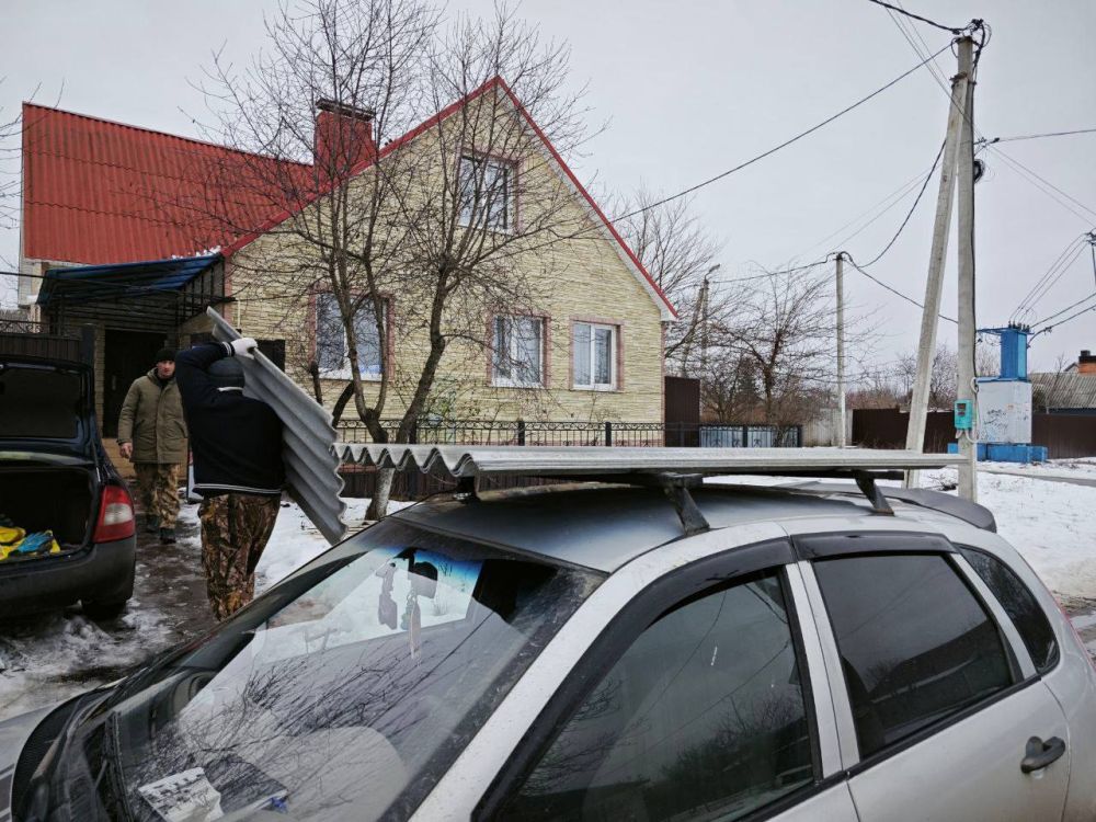 Татьяна Круглякова: Выехала в Октябрьский. Сегодня я выехала в Октябрьский, чтобы лично осмотреть дома, пострадавшие после обстрелов со стороны ВСУ. На сегодняшний день в нашем районе около 6 тысяч повреждённых домовладений...