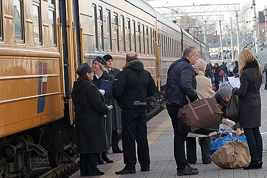 Более 240 дополнительных поездов назначено на майские праздники