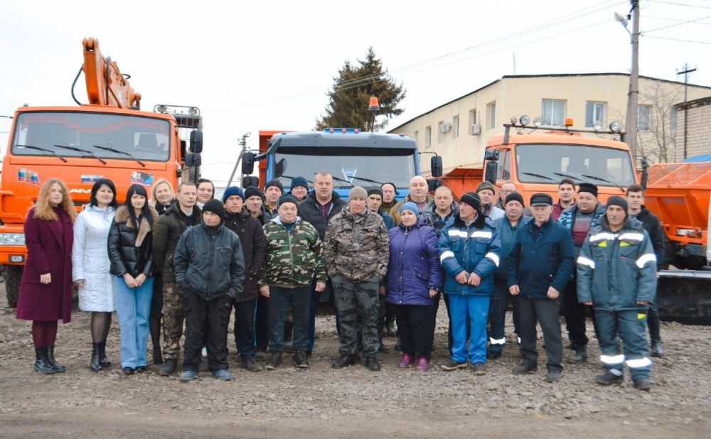 Уважаемые работники жилищно-коммунального хозяйства и бытового обслуживания населения!