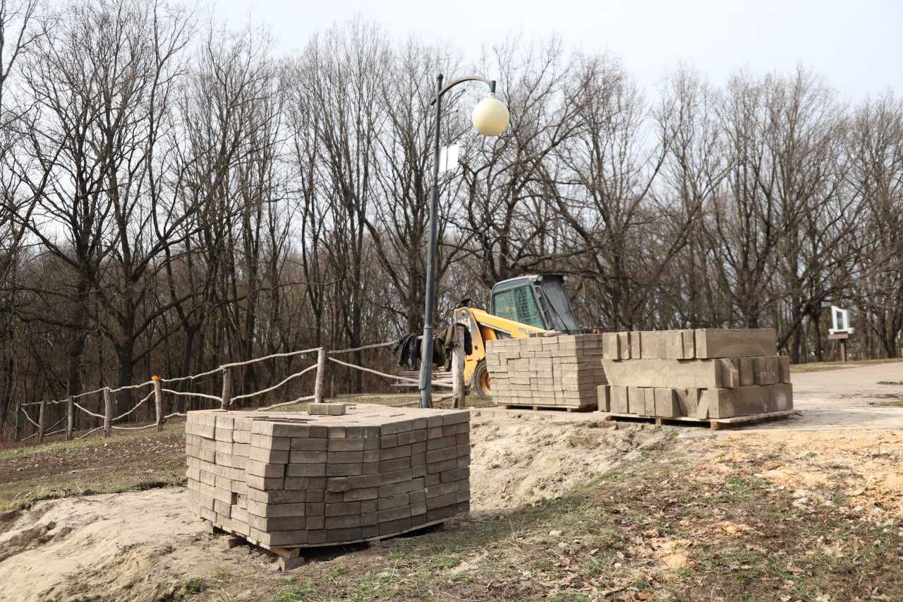 В парке «Под Дубом» в Белгородском районе стартовали работы по благоустройству рекреационной зоны