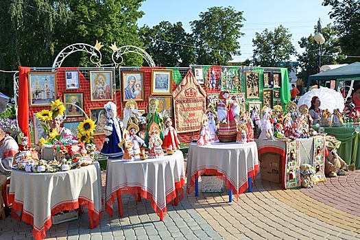 Полицейские Белгорода праздничный день провели с подшефным кадетским классом