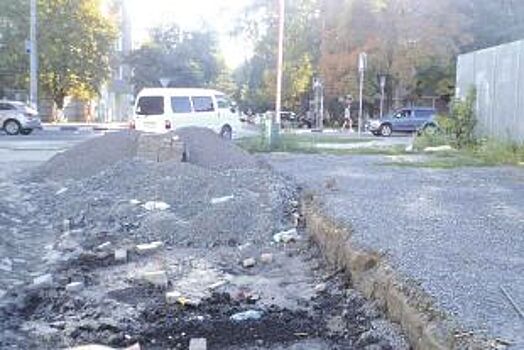 Самозахват двора. Белгородцы против незаконной стоянки на улице Чехова