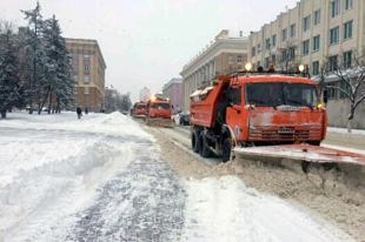 С белгородских улиц за сутки вывезли 1123 кубометров снега