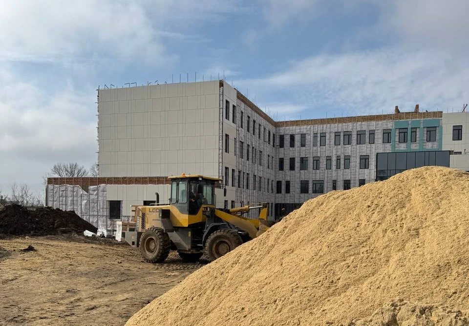 В Белгороде строители могут сорвать сроки по сдаче третьей детской поликлиники0