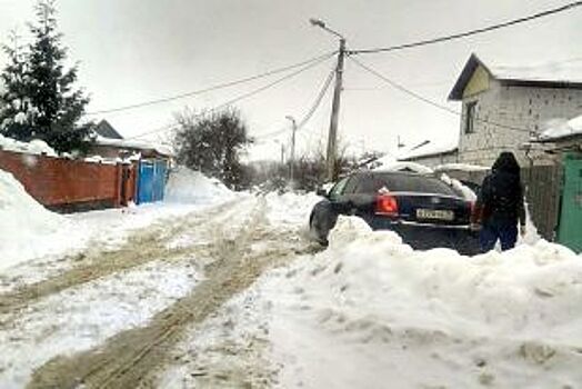 В снежном плену. Кто контролирует уборку от снега и наледи в Белгороде?